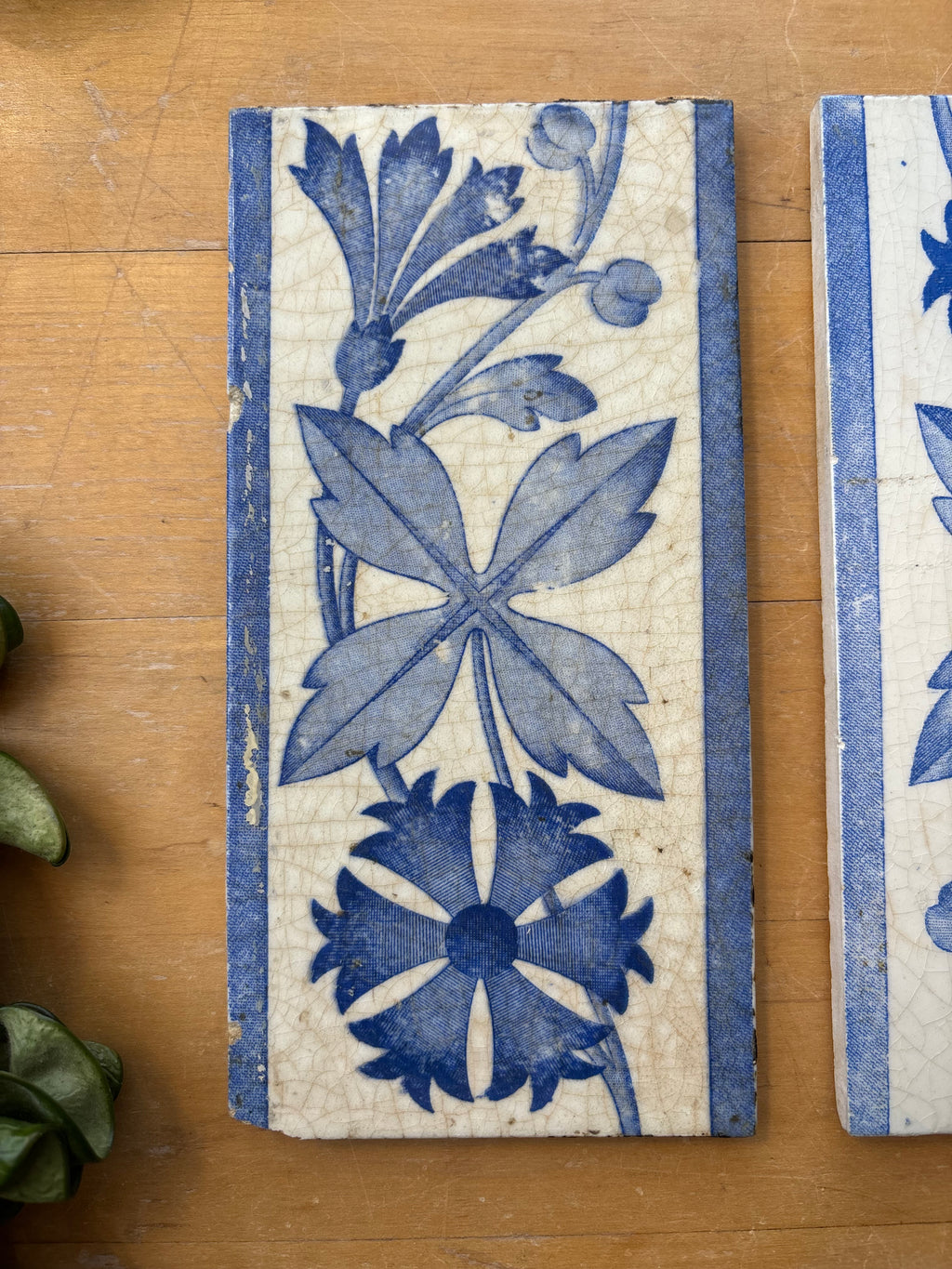 Set of 2 Art Deco Tiles - Border