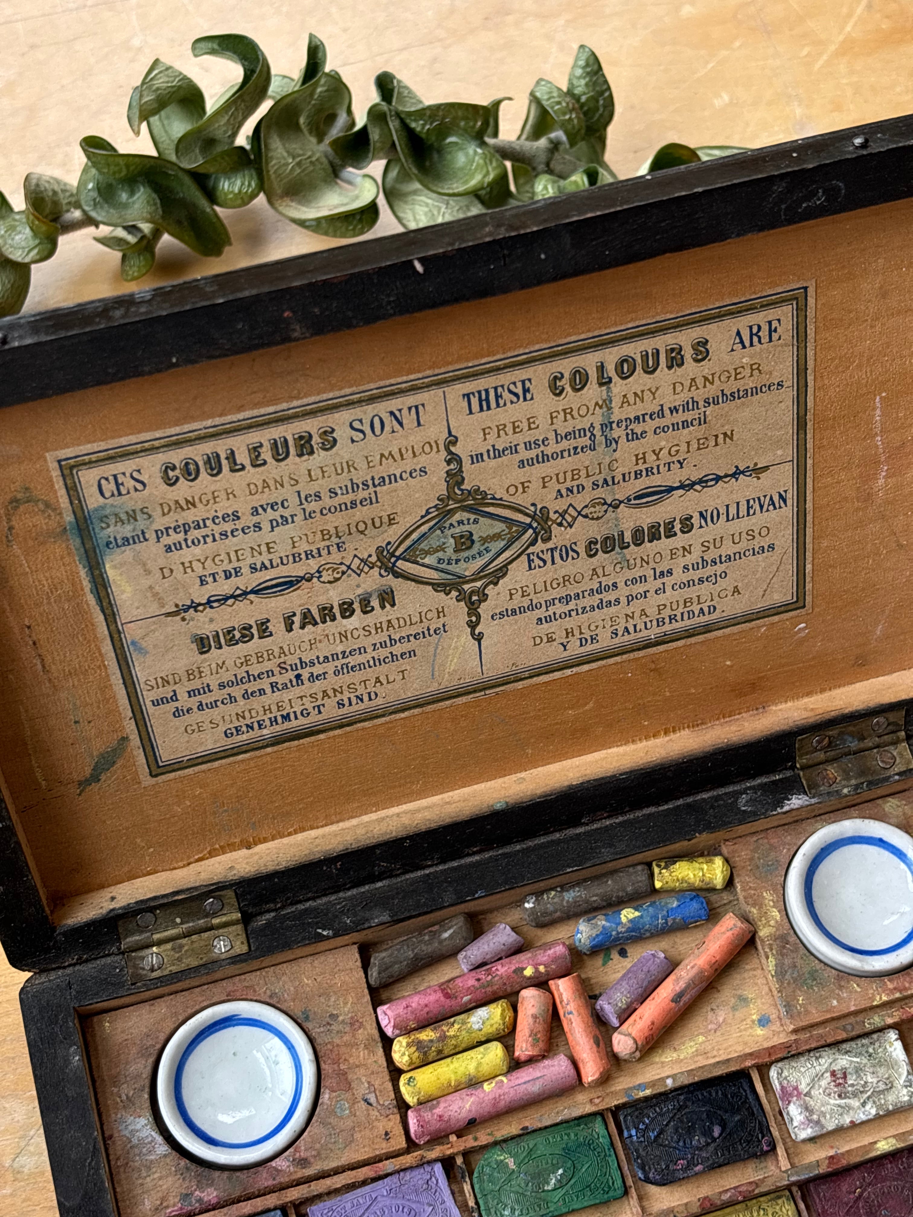 Miniature French Watercolor Set