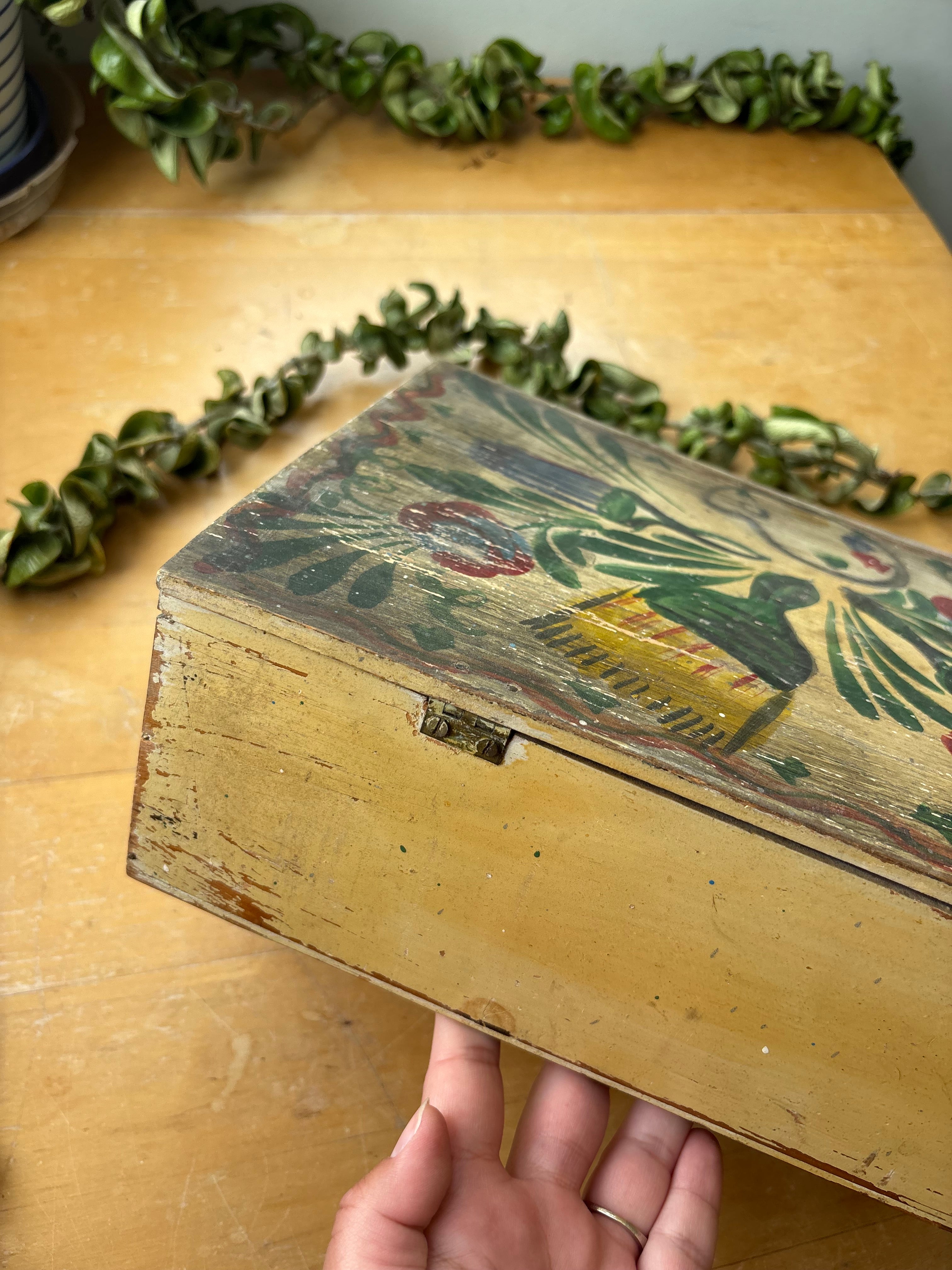 Antique Folk Artists Box