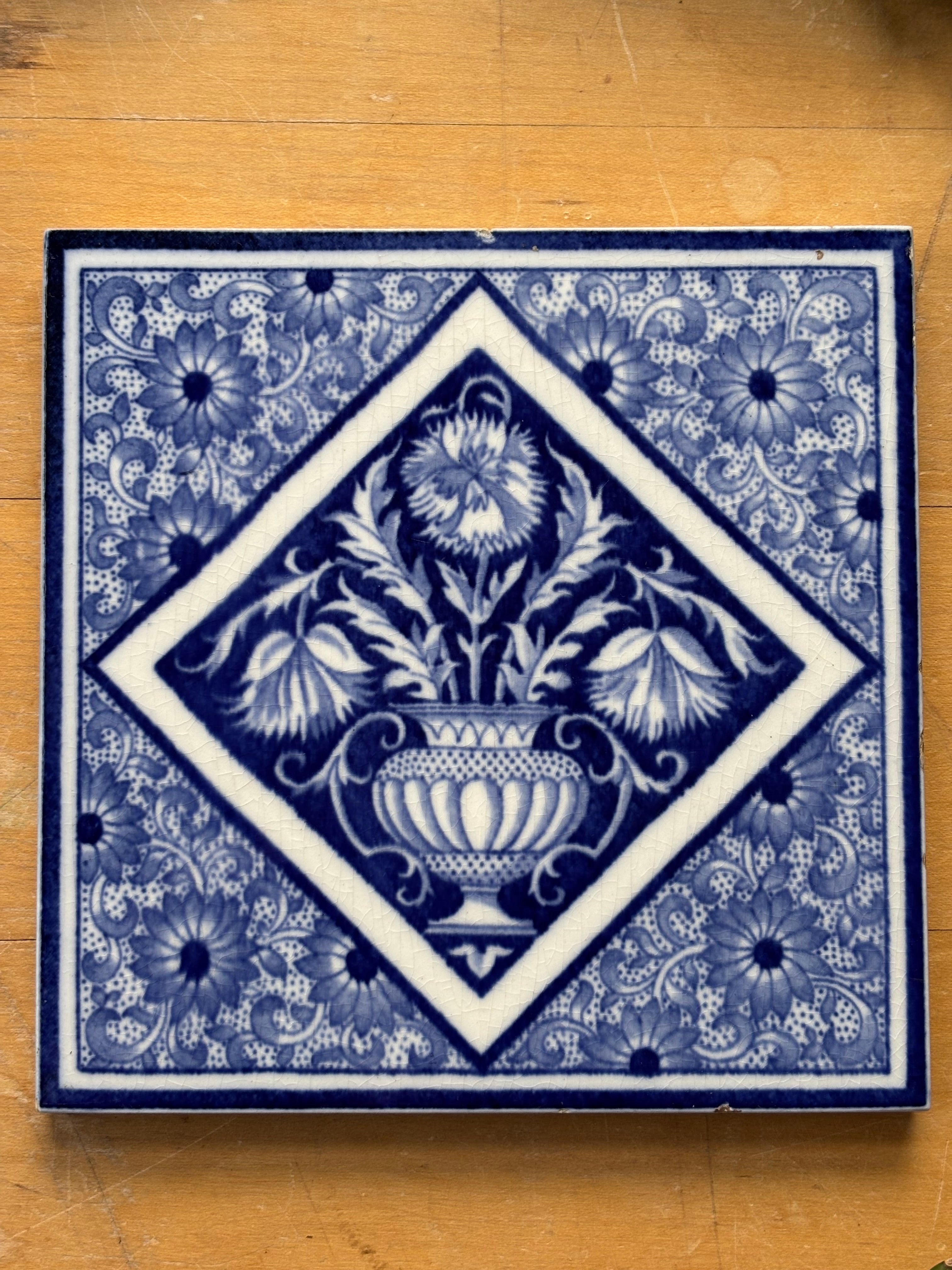 Antique Dark Blue Floral Arrangement Tile