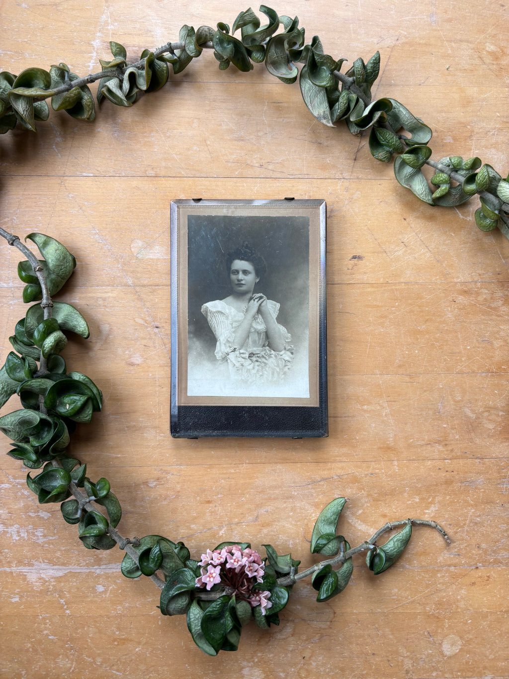 Glass Pinch Frame with Lady's Portrait