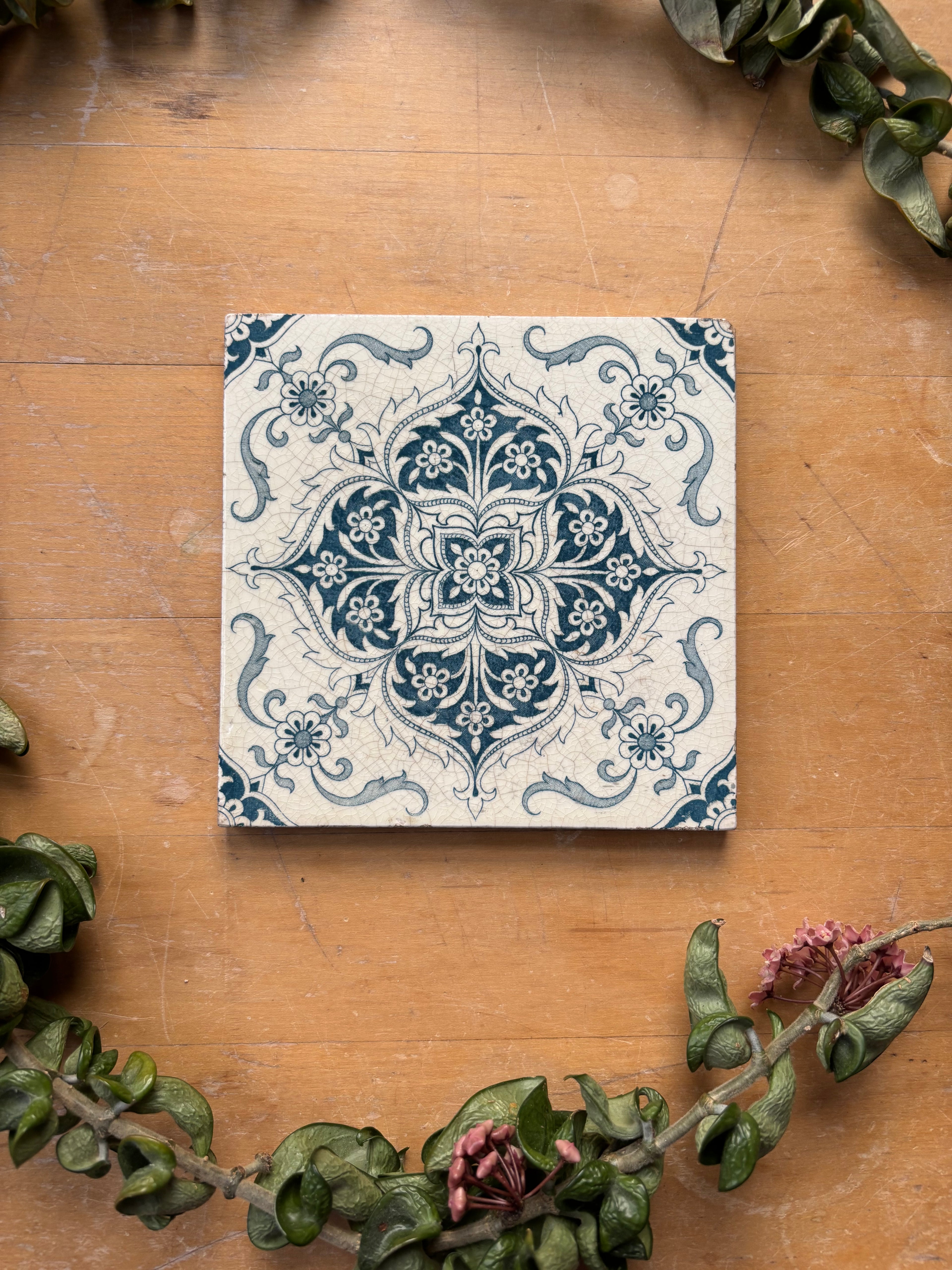 Antique Teal Medallion Tile
