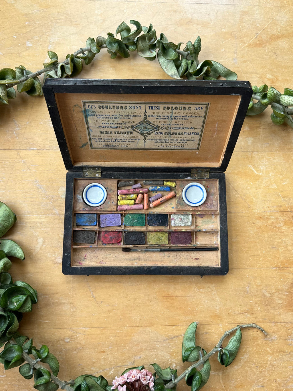 Miniature French Watercolor Set