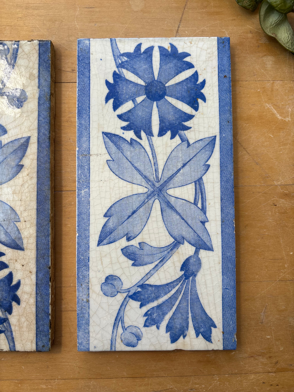 Set of 2 Art Deco Tiles - Border
